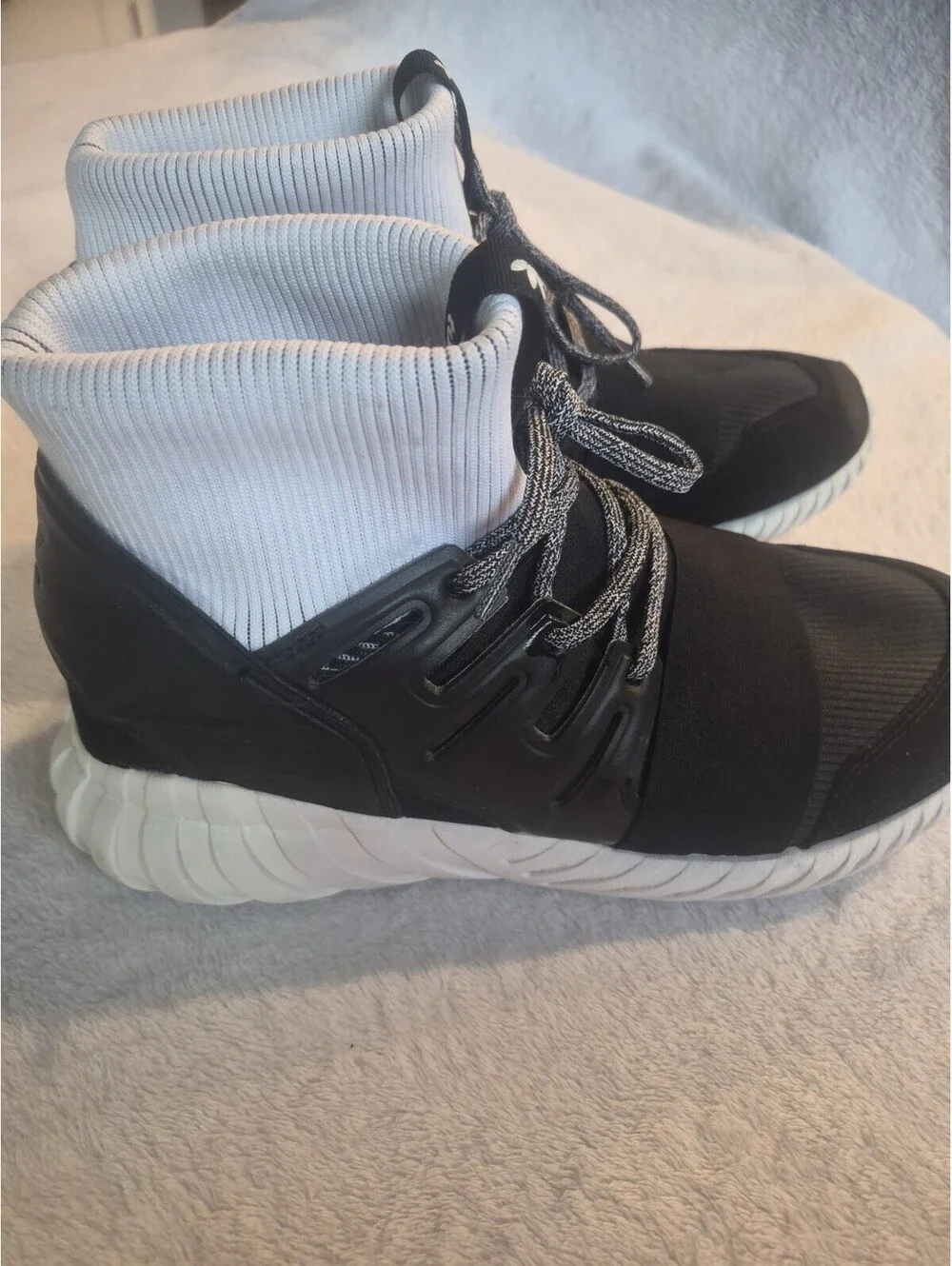 Size 10 1/2 Adidas Tubular Doom Yin Yang
